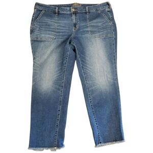 Torrid Size 20 Blue Washed Distressed Ankle Mom Jean